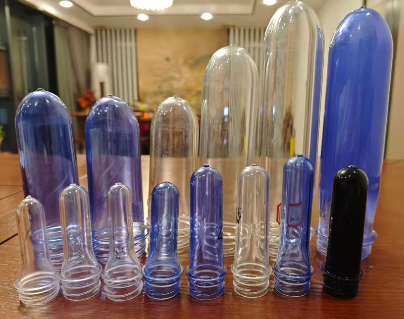 小瓶胚從11.9克到28克，大瓶胚從100克到350克，產(chǎn)品更加豐富